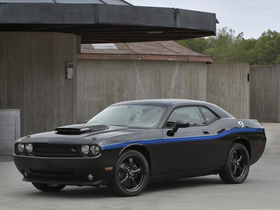  Dodge Challenger by Mopar 2010 года  (фото 7 из 11)
